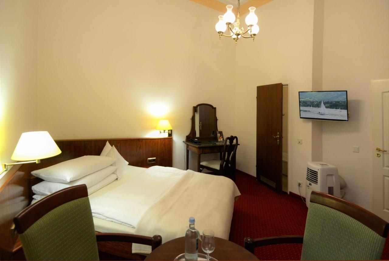 Hotel Am Kochbrunnen Wiesbaden Extérieur photo