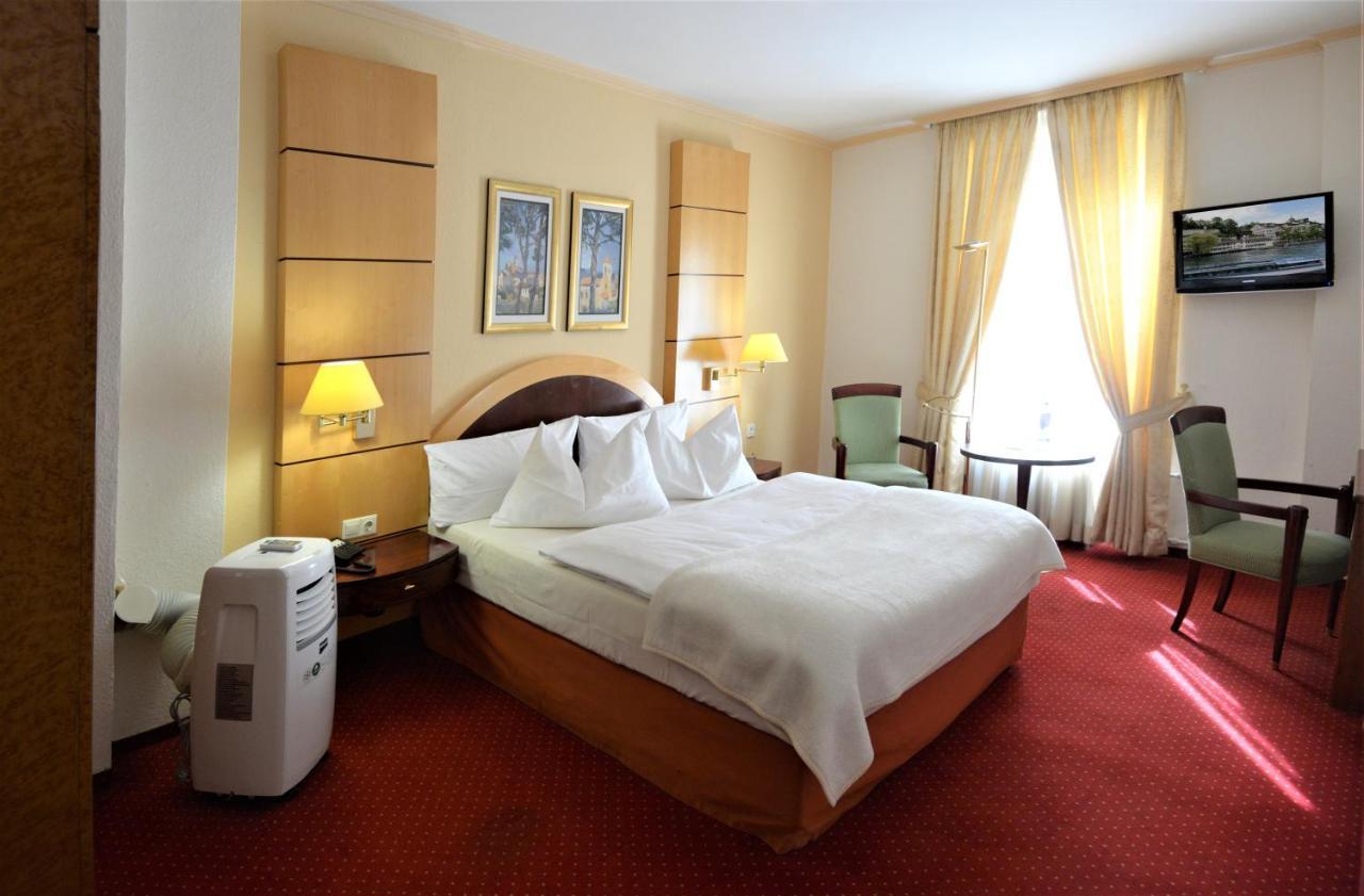 Hotel Am Kochbrunnen Wiesbaden Extérieur photo